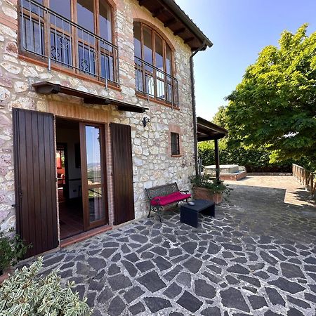 B&B Casale Roshlee Gualdo Cattaneo エクステリア 写真